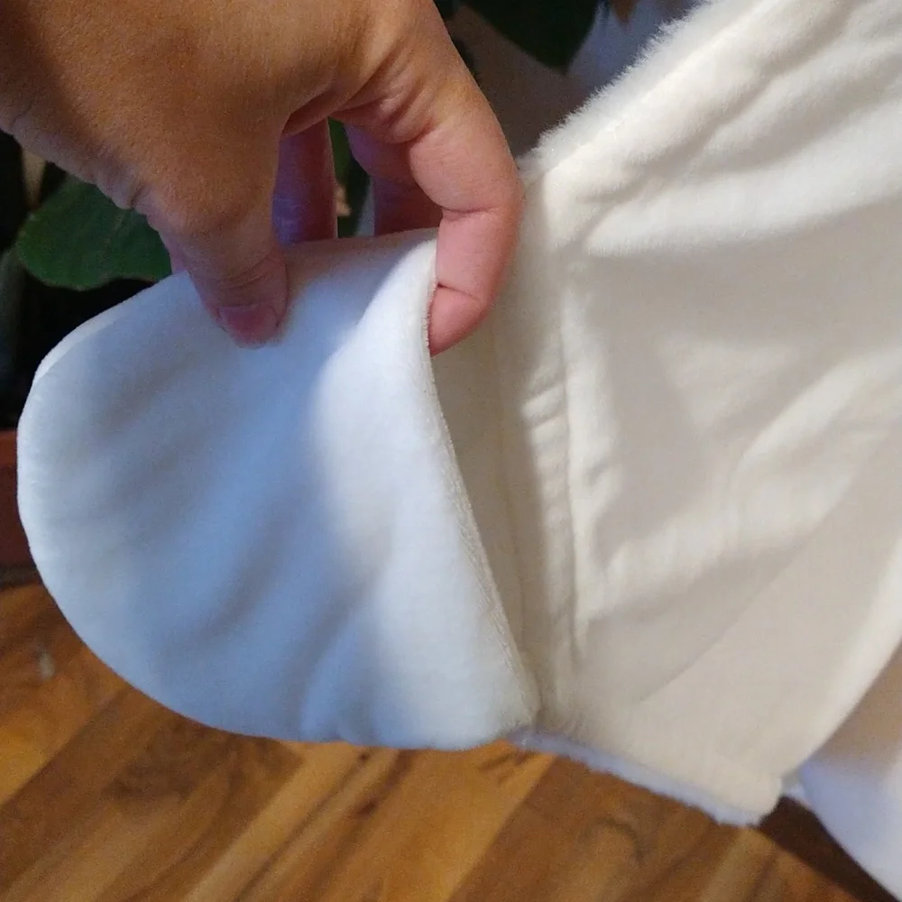 Pillowfort Kids Unicorn Hooded Blanket - Picture 6 of 8